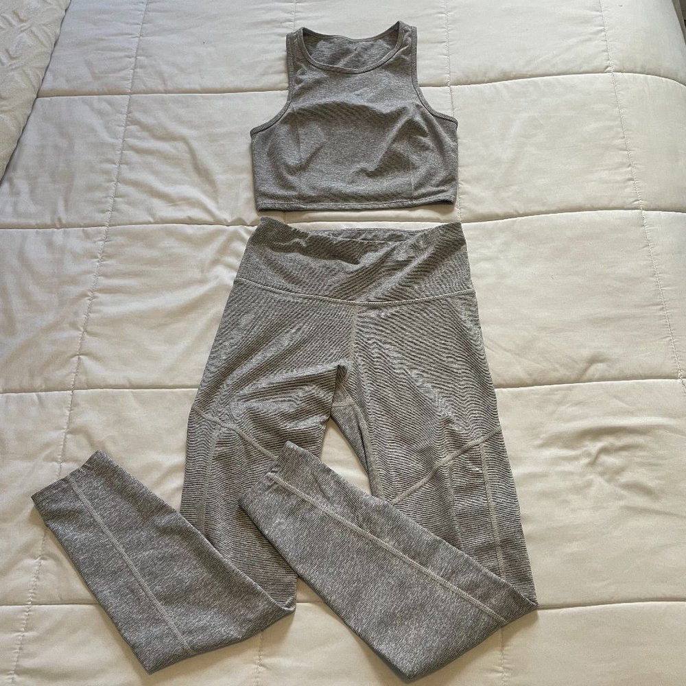 Joy Lab Workout Set Small womans back detail